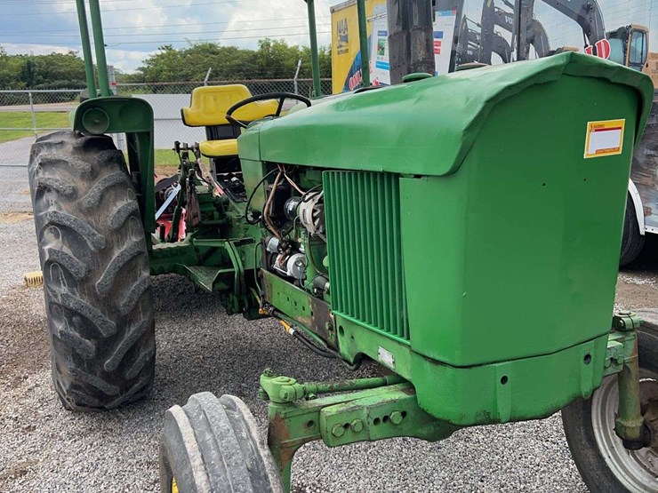 john-deere-2630-image-22