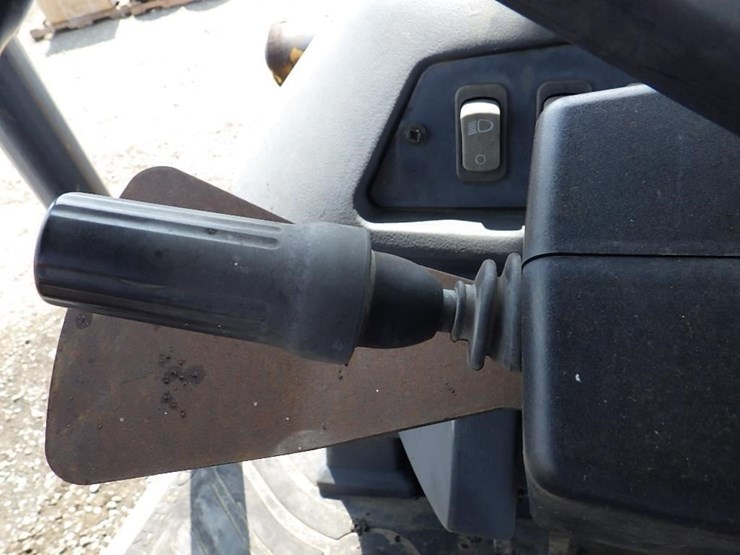 2006-deere-710g-image-32