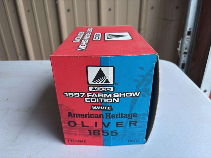 (2)-1/16-heritage-oliver-1655-+-1/64-agco-historical-set-nib-ertl-image-4