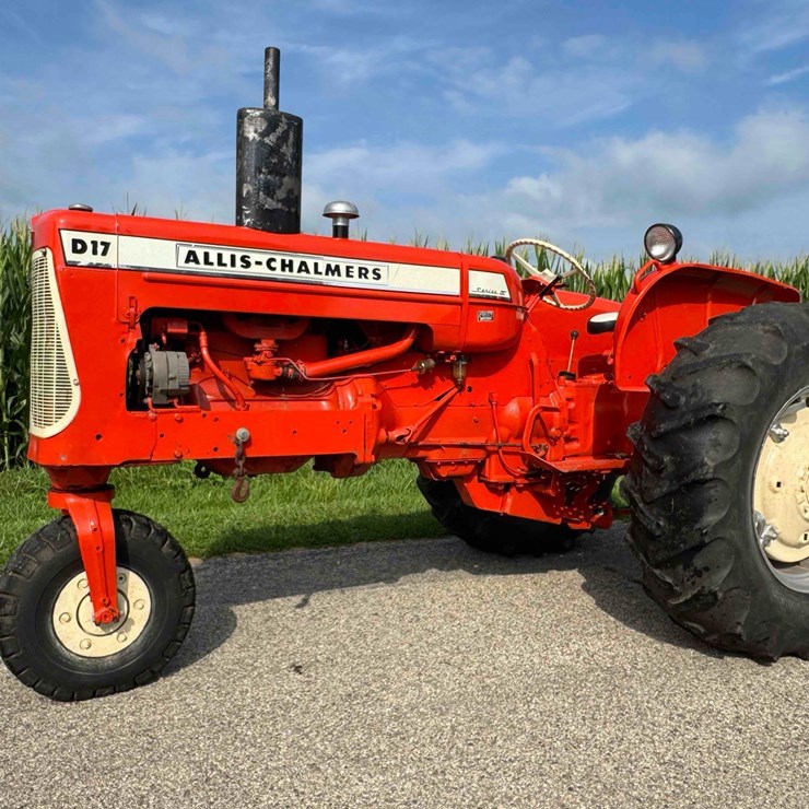 1963 ALLIS-CHALMERS D17
