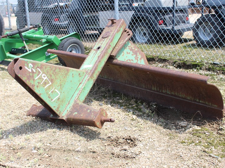 #981-•-grader-blade-image-2