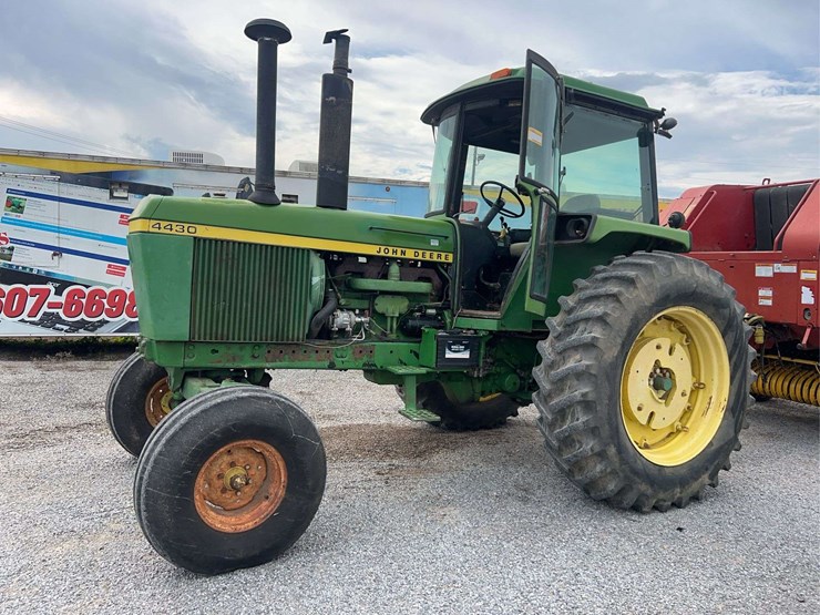 john-deere-4430-image-20