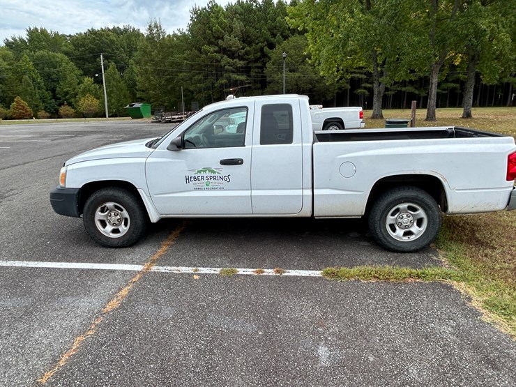 2005-dodge-dakota-image-8
