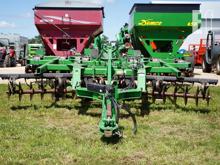 2014-john-deere-2720-image-2