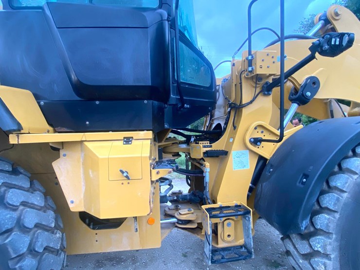 2021-caterpillar-926m-image-22