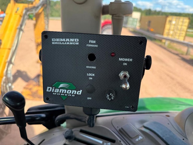 2017-john-deere-6120e-image-54