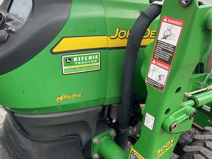 john-deere-3120-image-18