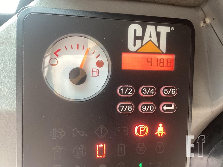 2019-caterpillar-236d-image-14