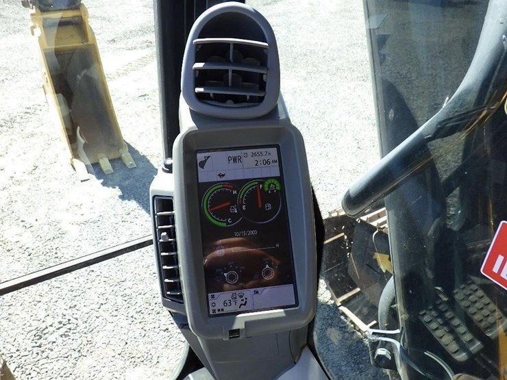 2016-deere-300g-lc-image-38