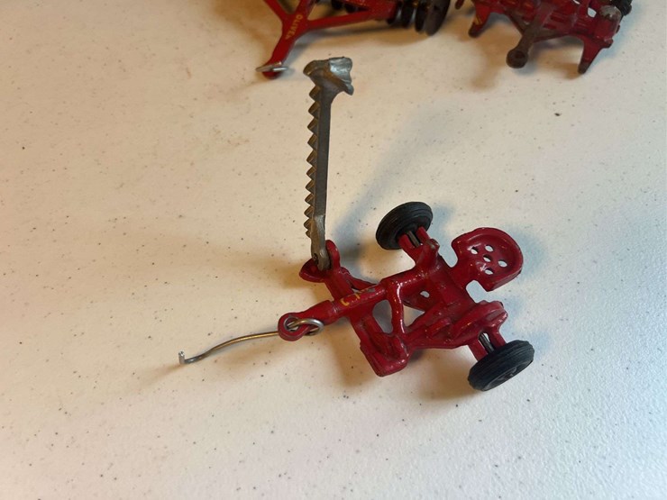 (10)-oliver-farm-toys-image-8