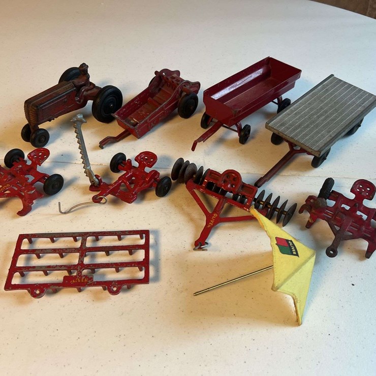 (10) Oliver Farm Toys