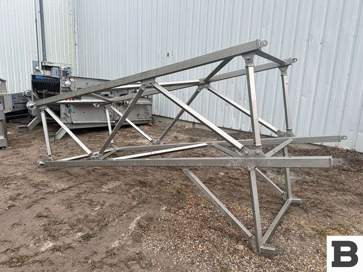 metal-stand---corinne,-ut-image-3