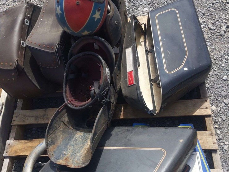 pallet-of-harley-davidson-parts-image-4