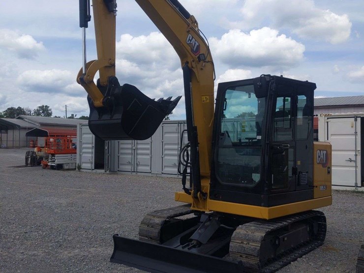 2025-caterpillar-305.5-image-1