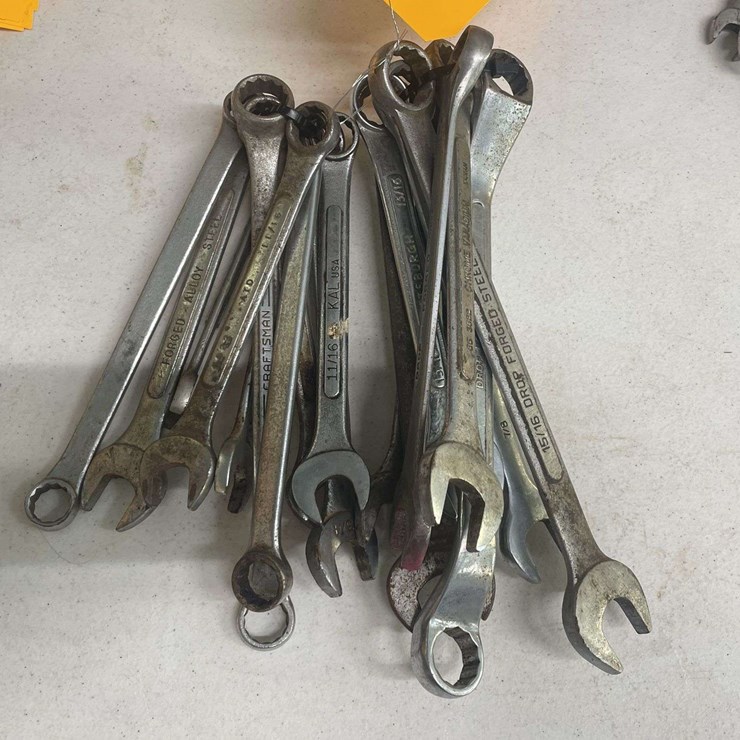 Lot of (20) Wrenches