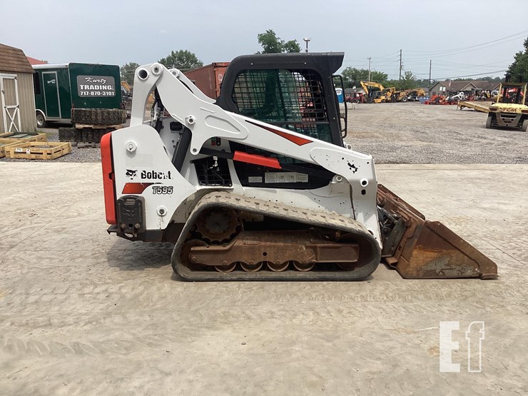2019-bobcat-t595-image-5
