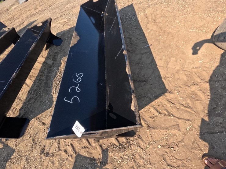 #5266-•-heavy-duty-cattle-feeder-image-1