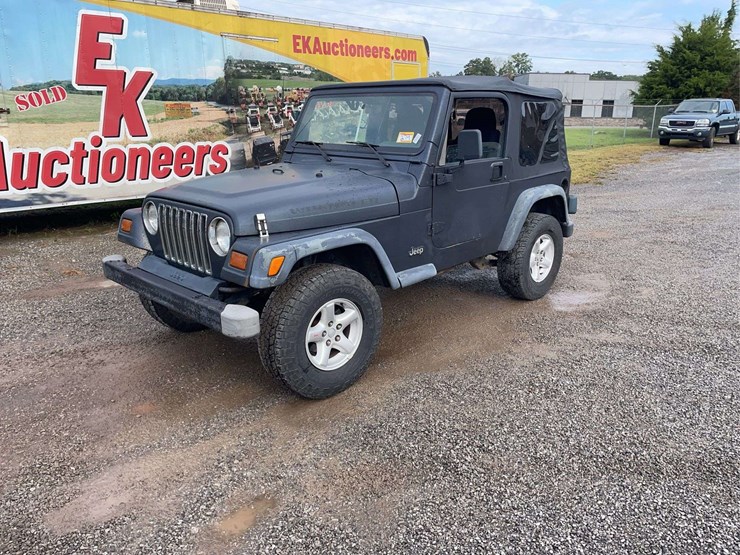 1998-jeep-wrangler-image-4