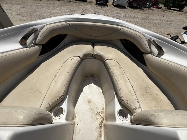 l3---boat-sea-ray-210-image-17