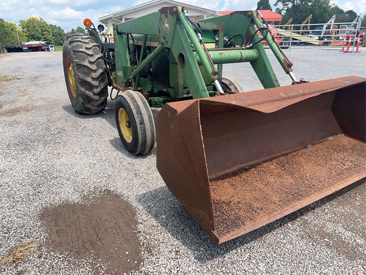 john-deere-2440-image-8