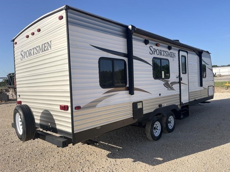 l2--2016-kz-sportsman-travel-trailer-image-4