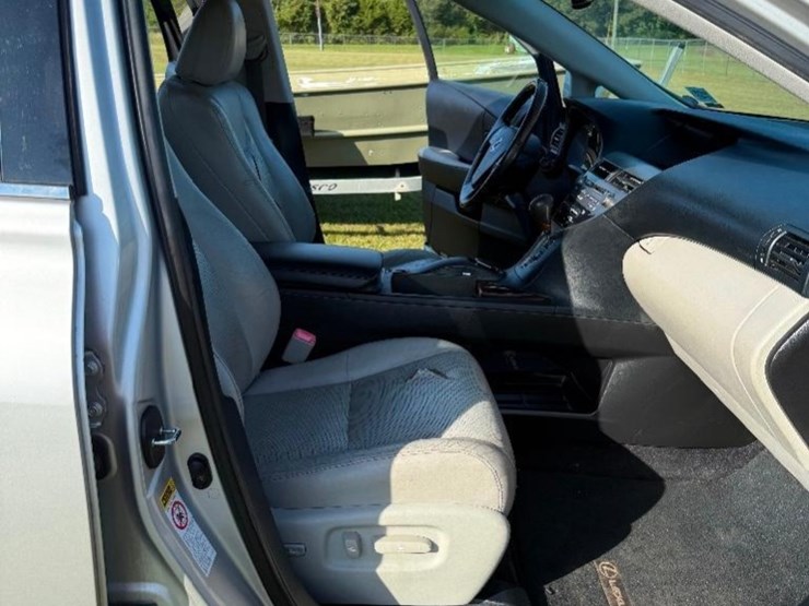 2010-lexus-rx450h-hybrid-suv-**salvage-title**-image-24
