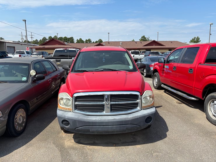 2004-dodge-durango-image-2