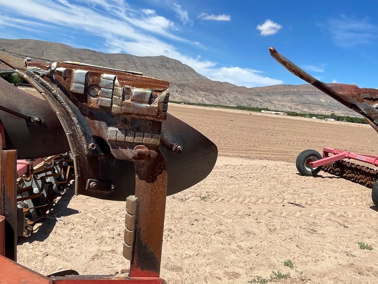 #9034-•-case-ih-6-bottom-roll-over-plow-image-13