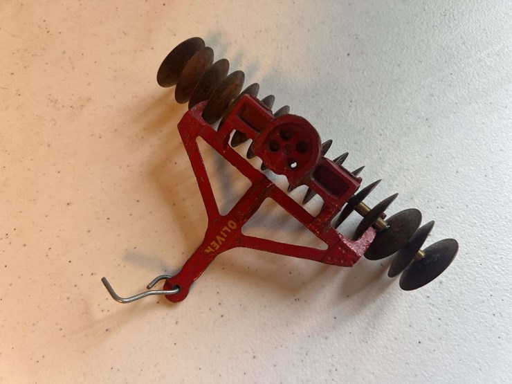 (10)-oliver-farm-toys-image-9