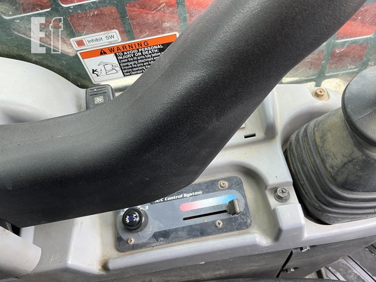 2017-kubota-svl95-2-image-18
