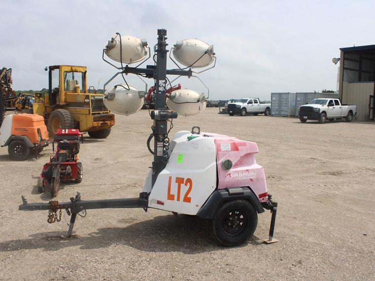 #1038-•-generac-light-tower-image-1