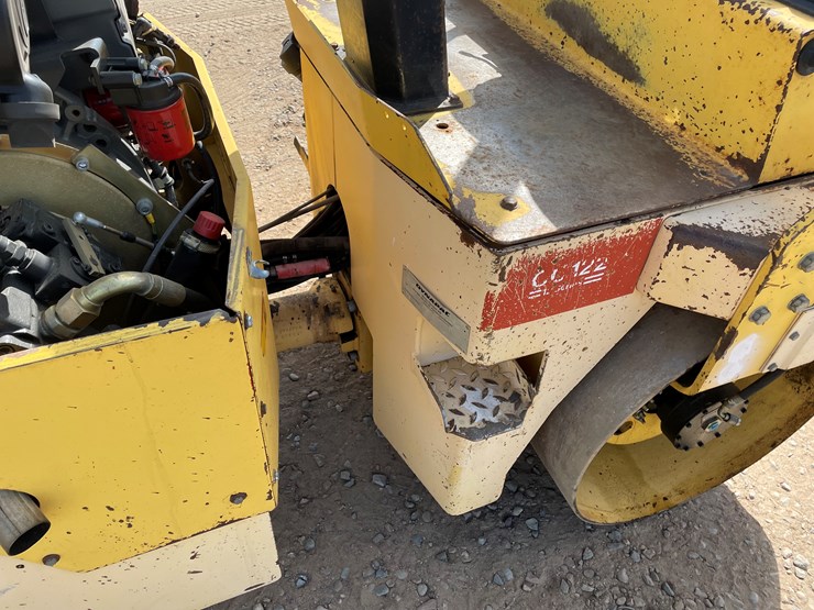 2019-dynapac-cc122-image-15
