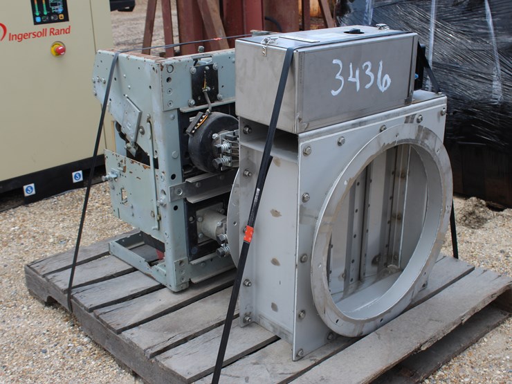 #3488-•-3200-amp-air-breaker-and-air-intake-image-2