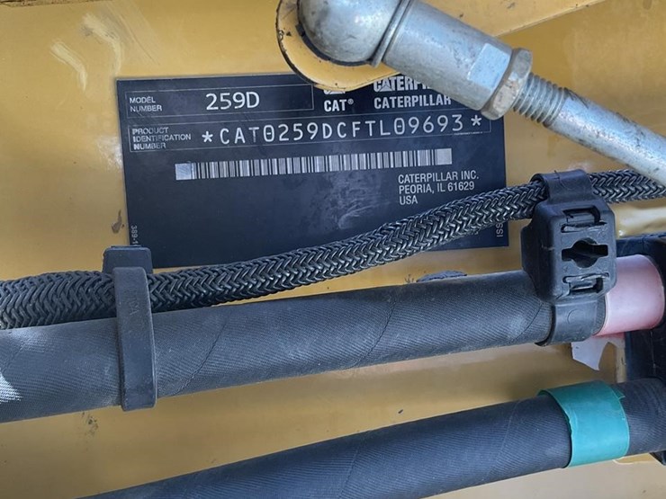 2016-caterpillar-259d-image-21