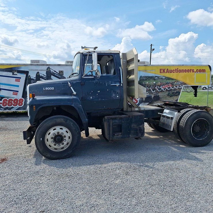 FORD L9000