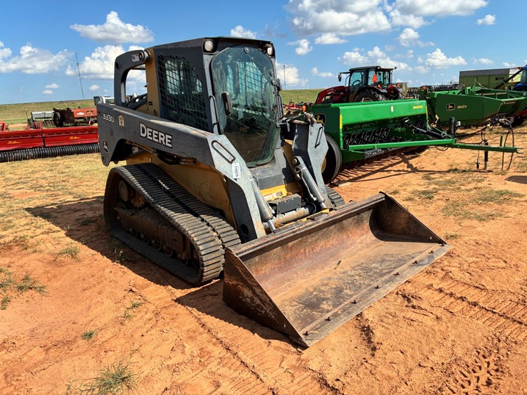 deere-333d-image-2