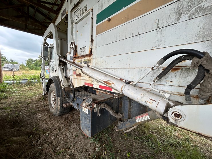 #42-•-#25939-•-inop-2003-mack-mr-t/a-daycab-garbage-truck-vin:-1m2k185c33m009372-image-21