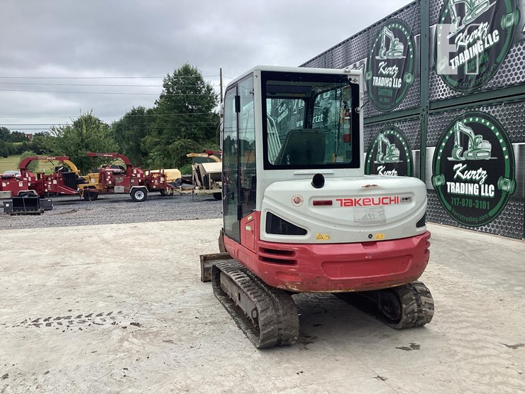 2018-takeuchi-tb240-image-2