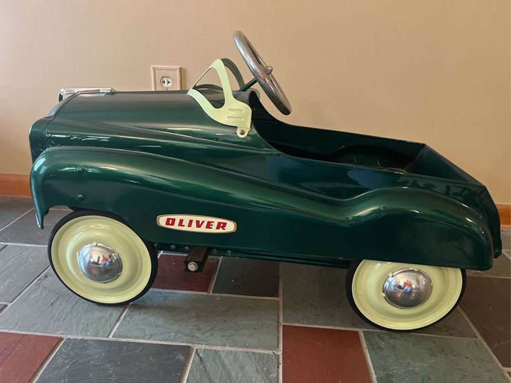 custom-oliver-pedal-car-image-1