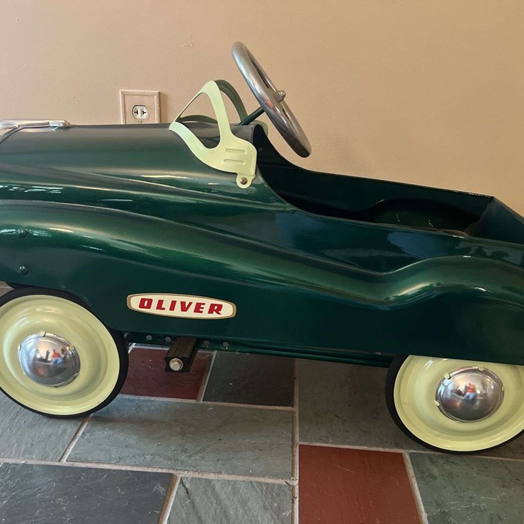 Custom Oliver Pedal Car