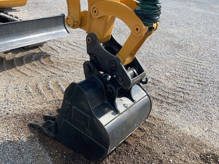 2021-caterpillar-305.5-image-14