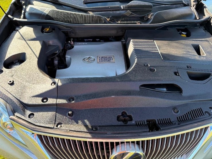 2010-lexus-rx450h-hybrid-suv-**salvage-title**-image-27
