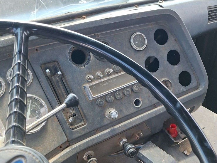 ford-l9000-image-24