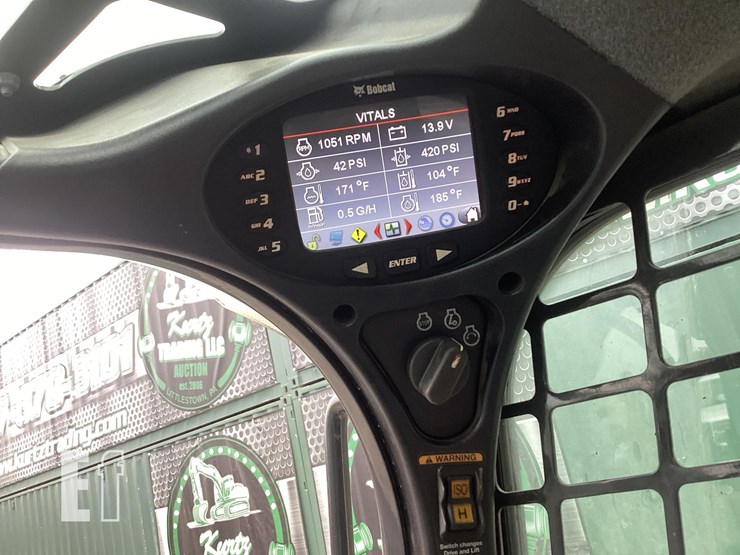 2020-bobcat-t870-image-16