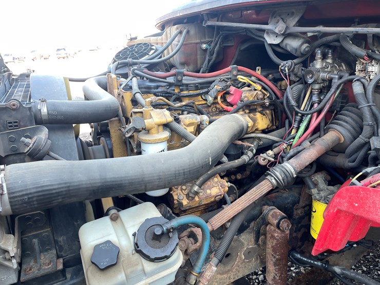 2004-caterpillar-c7-image-18