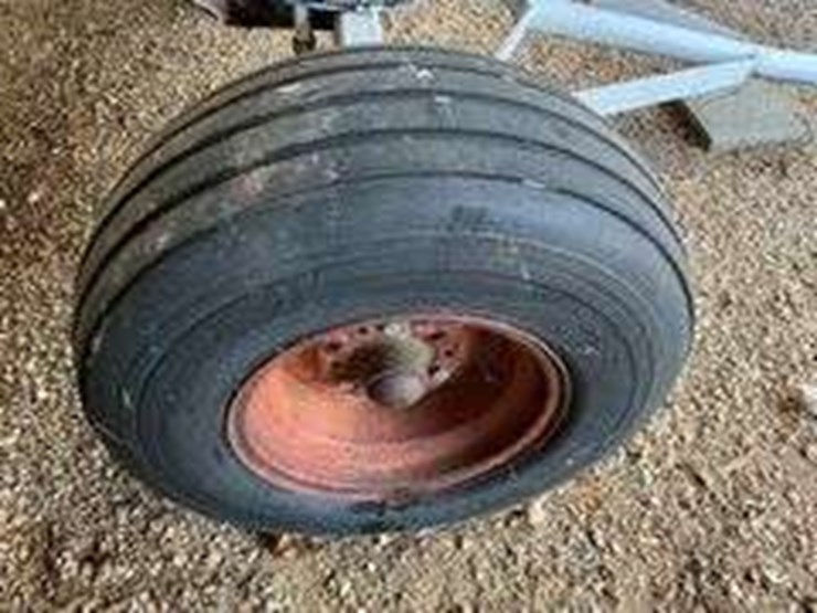 1000-gal-propane-tank-on-running-gear-image-5