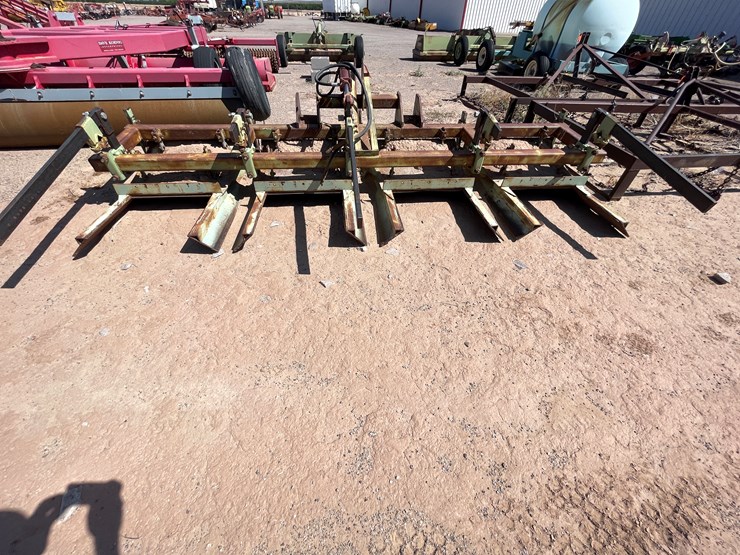 #9024-•-13'-4-row-bedder-image-3