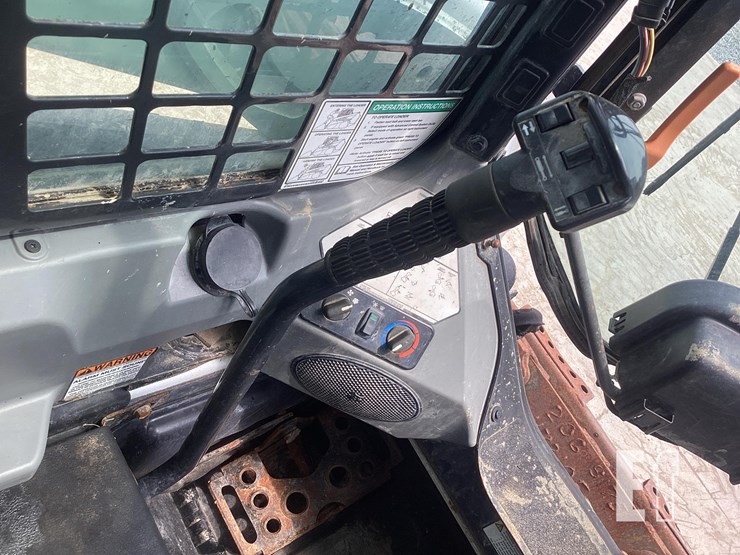 2019-bobcat-t595-image-18