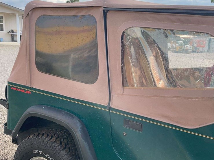 1994-jeep-wrangler-image-15
