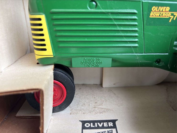 oliver-70-image-9